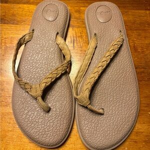 Sanuk Women's Tan Braided Sandals